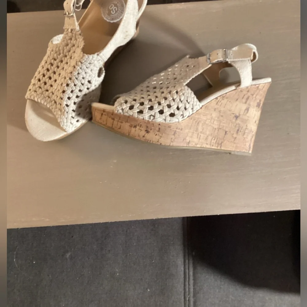 Shoes - Picture 2 of 2